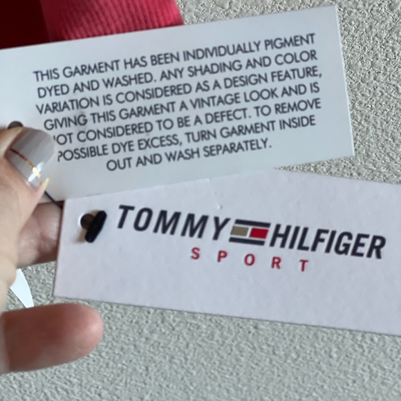 NWT Tommy Hilfiger red sweatshirt. - Picture 6 of 8